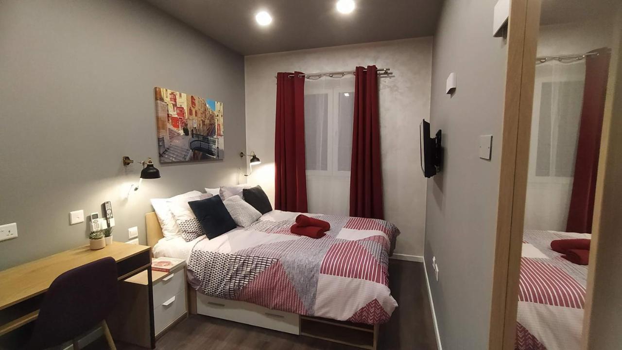 Cosy Albert'S Seaside Suites Sliema Exteriör bild